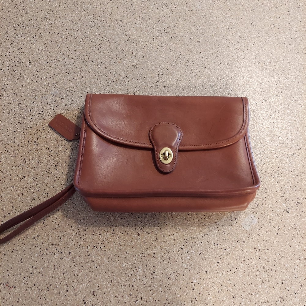 Vintage Coach Clutch leather brown designer 90s classic USA made beautiful